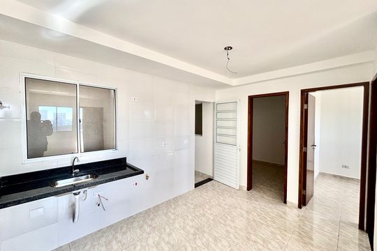 Cozinha  de apartamento à venda com 2 quartos, 44m² em Cidade Patriarca, São Paulo