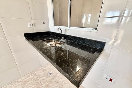 Cozinha  de apartamento à venda com 2 quartos, 44m² em Cidade Patriarca, São Paulo
