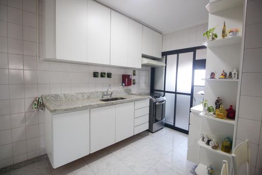 Cozinha de apartamento à venda com 3 quartos, 115m² em Morumbi, São Paulo