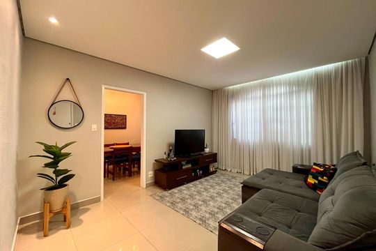 Apartamento à venda com 3 quartos, 110m² em Coracao de Jesus, Belo Horizonte