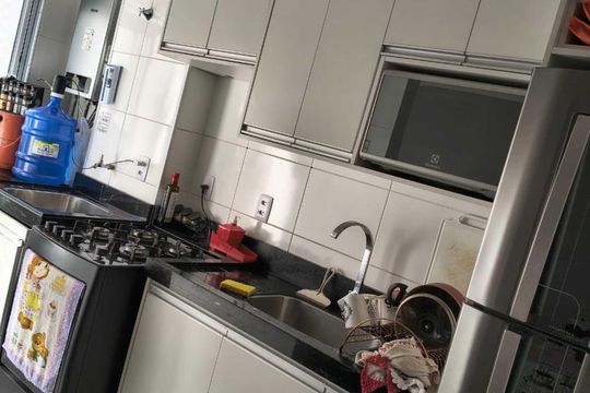 Cozinha de apartamento à venda com 2 quartos, 43m² em Parque Industrial, Campinas