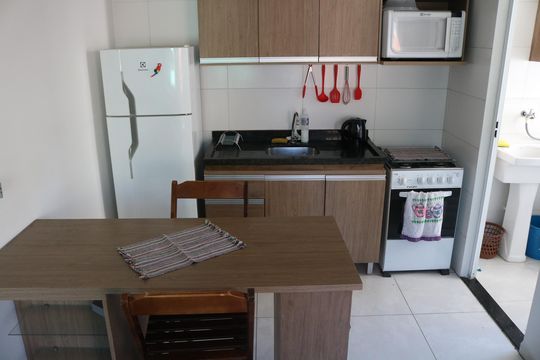 Cozinha e Área de Serviço de apartamento para alugar com 1 quarto, 27m² em Barra Funda, São Paulo