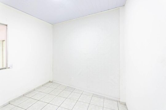 Quarto de casa para alugar com 1 quarto, 60m² em Imperial de São Cristóvão, Rio de Janeiro