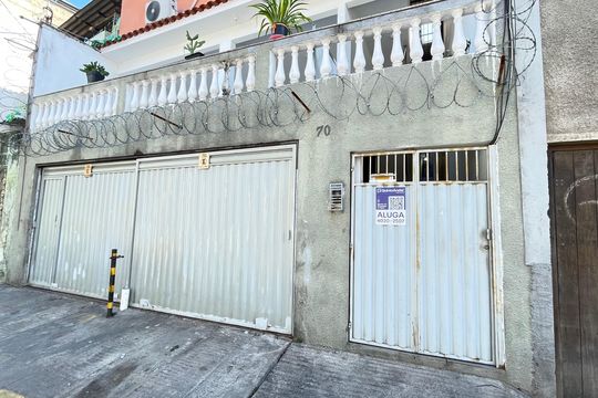 Fachada de casa para alugar com 1 quarto, 60m² em Imperial de São Cristóvão, Rio de Janeiro