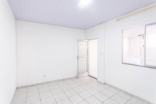Sala de casa para alugar com 1 quarto, 60m² em Imperial de São Cristóvão, Rio de Janeiro
