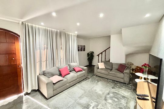 Casa à venda com 3 quartos, 175m² em Jardim Penha, São Paulo