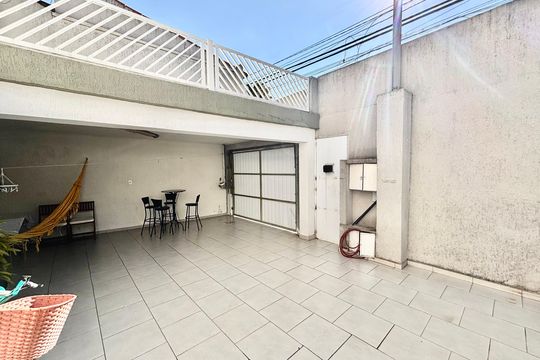 Garagem de casa à venda com 3 quartos, 175m² em Jardim Penha, São Paulo