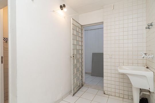 Área de Serviço de casa para alugar com 3 quartos, 180m² em Bela Vista, São Paulo