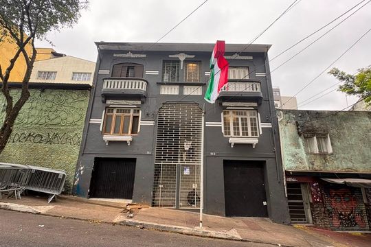 Fachada de casa para alugar com 4 quartos, 180m² em Bela Vista, São Paulo