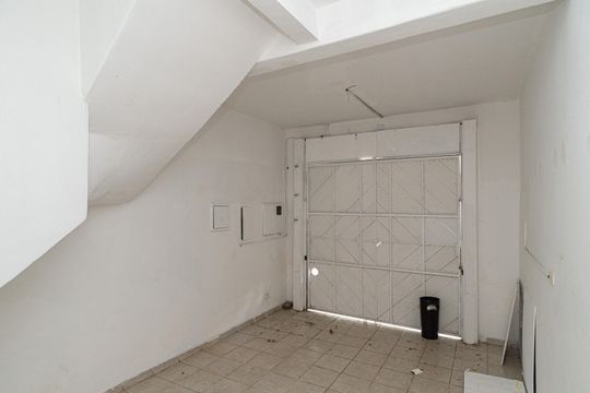 Garagem de casa para alugar com 3 quartos, 180m² em Bela Vista, São Paulo