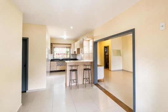 Casa para alugar com 2 quartos, 110m² em Cadiz, Gravataí