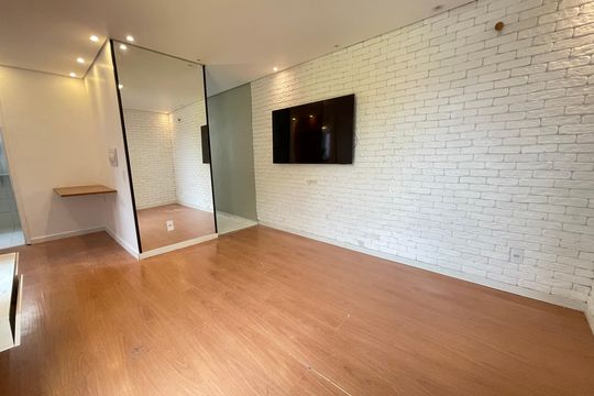 Sala de apartamento para alugar com 2 quartos, 45m² em Parque Ipe, São Paulo