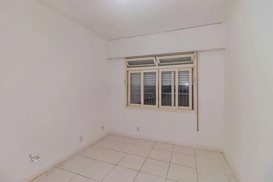 Quarto 2 de apartamento para alugar com 2 quartos, 75m² em Centro Histórico, Porto Alegre