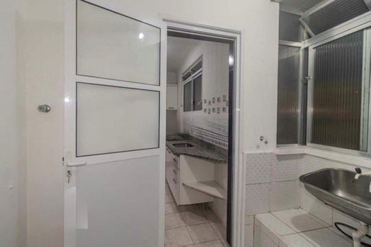 Área de serviço de apartamento para alugar com 2 quartos, 75m² em Centro Histórico, Porto Alegre