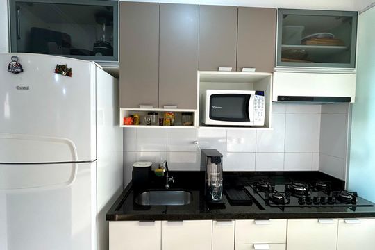 Cozinha de apartamento para alugar com 2 quartos, 68m² em Jardim Flor da Montanha, Guarulhos