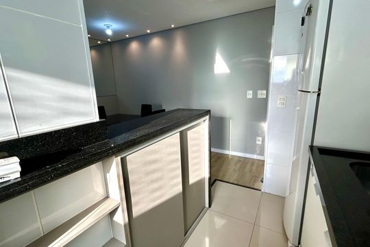 Cozinha de apartamento para alugar com 2 quartos, 68m² em Jardim Flor da Montanha, Guarulhos