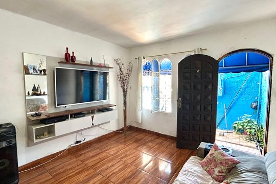 Sala de casa à venda com 2 quartos, 150m² em Parque Santo Antonio, Guarulhos