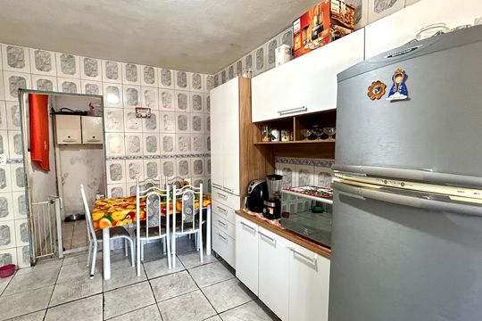 Cozinha de casa à venda com 2 quartos, 150m² em Parque Santo Antonio, Guarulhos