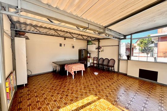 Área comum de casa à venda com 4 quartos, 60m² em Jardim Santa Maria, São Paulo