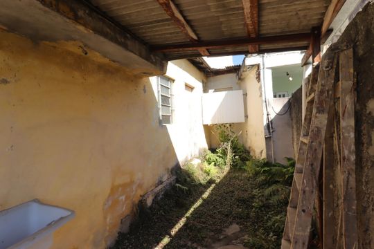 Quintal Fundos de casa à venda com 2 quartos, 160m² em Jardim Santo Alberto, Santo André