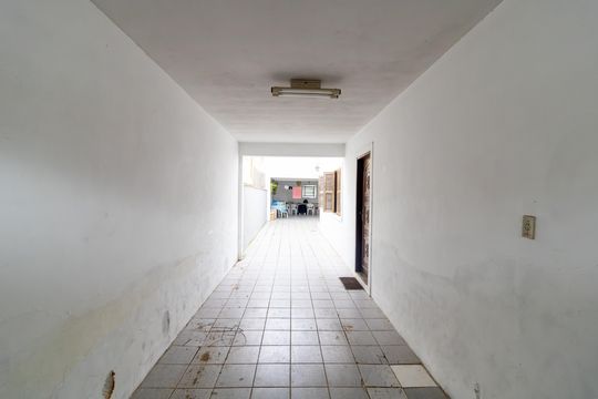 Garagem de casa à venda com 4 quartos, 242m² em Santo Antônio, Porto Alegre