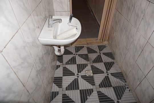 Banheiro de casa para alugar com 1 quarto, 39m² em Vila Isis Cristina, Embu das Artes