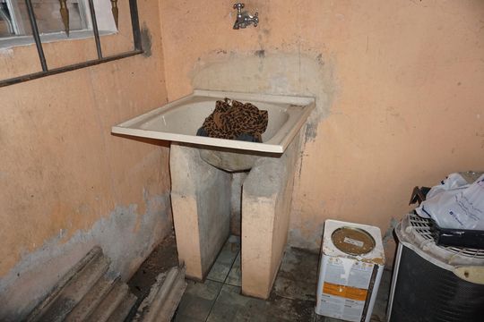 Lavanderia de casa para alugar com 1 quarto, 39m² em Vila Isis Cristina, Embu das Artes