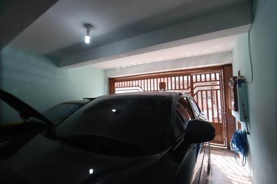 Garagem de casa à venda com 3 quartos, 240m² em Parque Sao Rafael, São Paulo