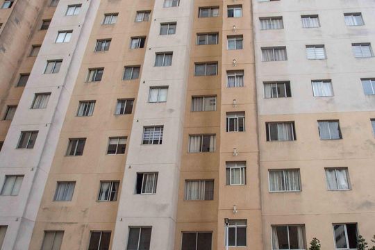 Fachada do bloco de apartamento para alugar com 2 quartos, 43m² em Centro, Diadema