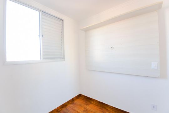Quarto 2 de apartamento para alugar com 2 quartos, 44m² em Gopouva, Guarulhos
