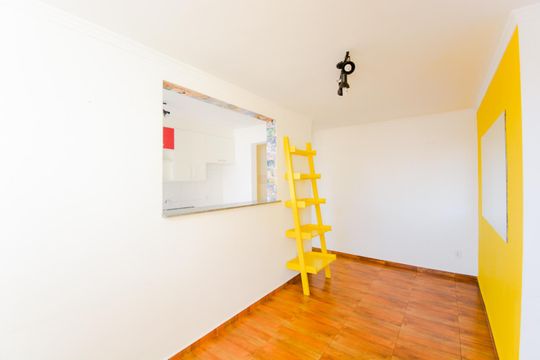 Sala de apartamento para alugar com 2 quartos, 44m² em Gopouva, Guarulhos