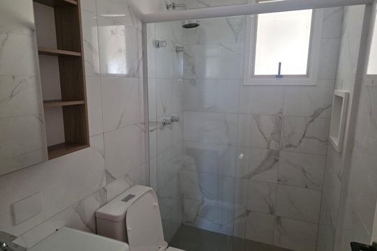 Banheiro de apartamento à venda com 2 quartos, 103m² em Parque Mandaqui, São Paulo
