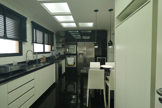 Cozinha de apartamento à venda com 3 quartos, 217m² em Jardim Vila Mariana, São Paulo
