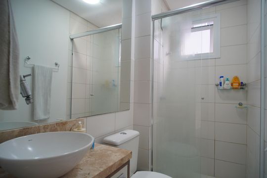 banheiro de apartamento para alugar com 2 quartos, 57m² em Boa Saúde, Novo Hamburgo