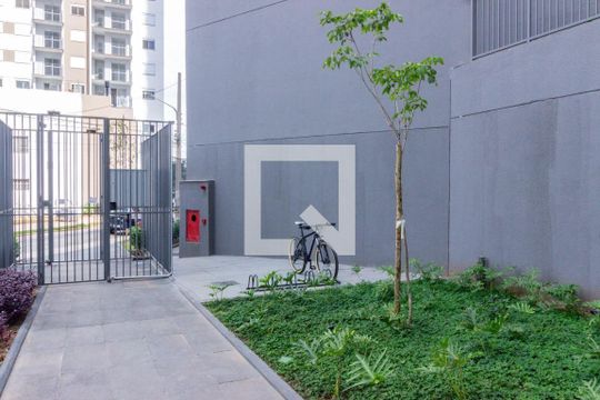 Bicicletario de apartamento para alugar com 1 quarto, 30m² em Vila Albertina, São Paulo