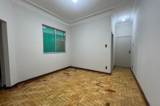 Sala de apartamento para alugar com 2 quartos, 83m² em Boa Vista, Juiz de Fora