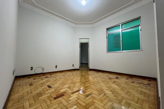 Sala de apartamento para alugar com 2 quartos, 83m² em Boa Vista, Juiz de Fora