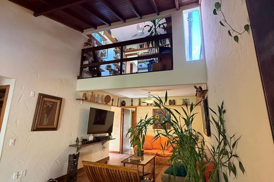 Sala de casa para alugar com 3 quartos, 300m² em Itaipu, Niterói