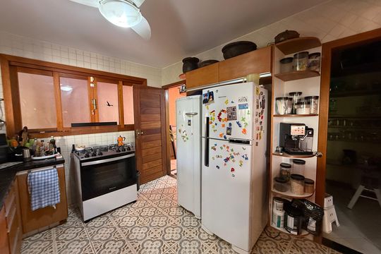 Cozinha de casa para alugar com 3 quartos, 300m² em Itaipu, Niterói
