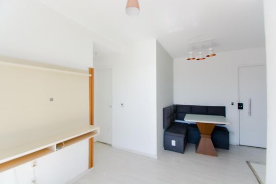 Sala de apartamento para alugar com 2 quartos, 43m² em Vila Itapegica, Guarulhos