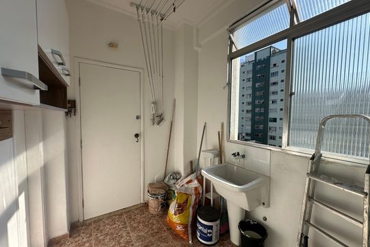Área de Serviço de apartamento para alugar com 3 quartos, 158m² em Itararé, São Vicente