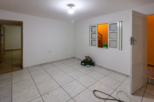Sala de casa para alugar com 1 quarto, 50m² em Jardim das Nacoes, Guarulhos