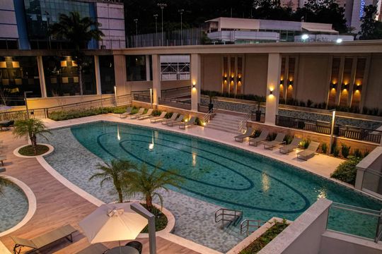 Área externa de apartamento para alugar com 3 quartos, 186m² em Real Parque, São Paulo