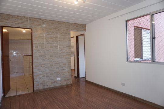 Sala de apartamento para alugar com 2 quartos, 45m² em Parque Pirajussara, Embu das Artes