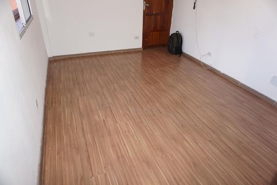 Sala de apartamento para alugar com 2 quartos, 45m² em Parque Pirajussara, Embu das Artes