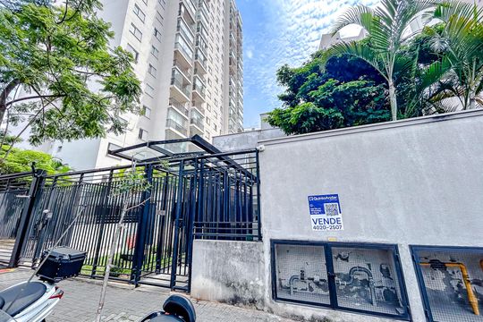 Fachada com Plaquinha de apartamento à venda com 2 quartos, 69m² em Tatuapé, São Paulo