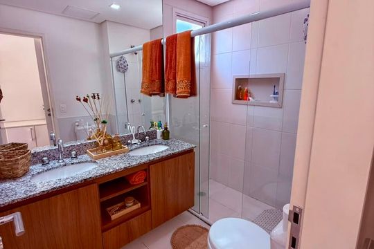 Banheiro de apartamento para alugar com 3 quartos, 180m² em Parque Bairro Morumbi, São Paulo