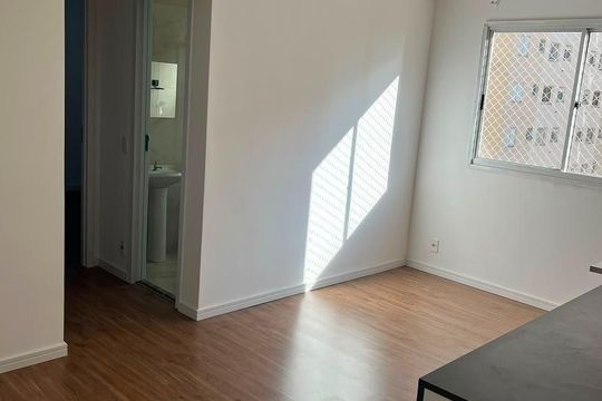 Sala de apartamento para alugar com 2 quartos, 51m² em Centro, Barueri