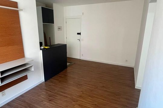 Sala de apartamento para alugar com 2 quartos, 51m² em Centro, Barueri