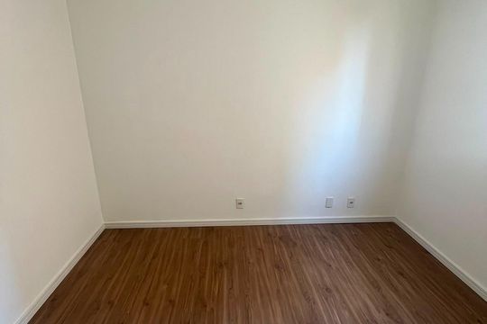 Quarto de apartamento para alugar com 2 quartos, 51m² em Centro, Barueri